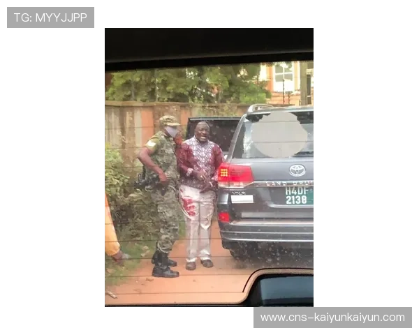 法兰克福锋线人荒困扰主帅，布尔卡特伤缺影响进攻体系